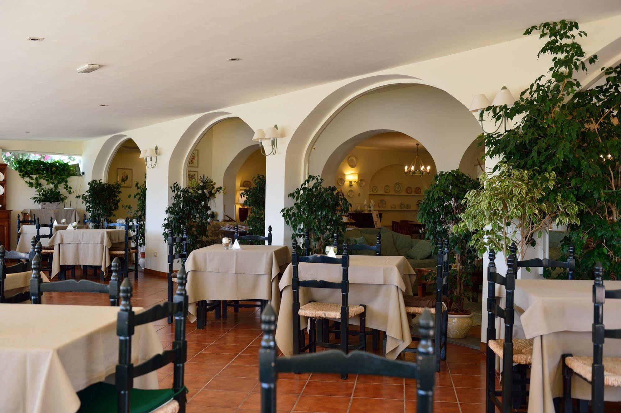 Hotel Acquasanta テッラチーナ エクステリア 写真