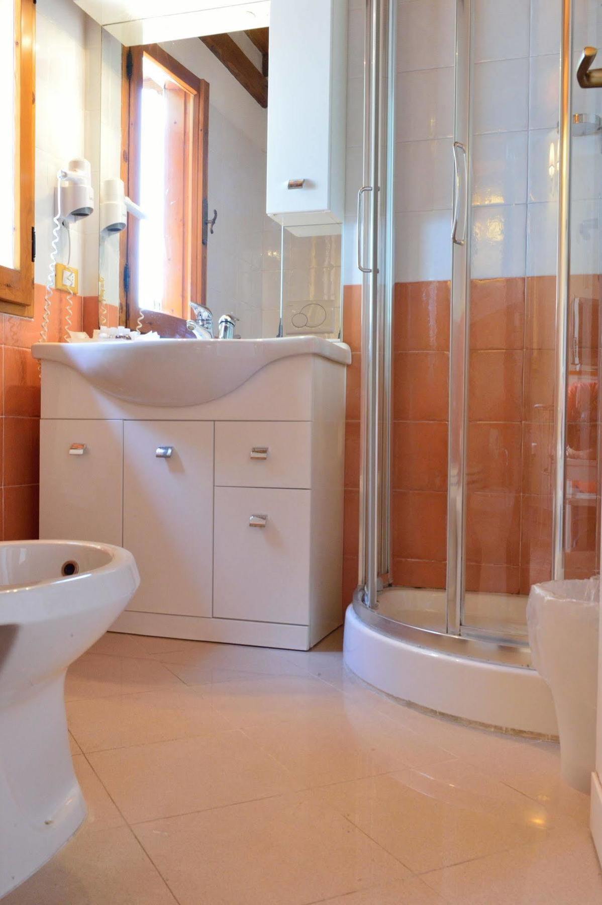 Hotel Acquasanta テッラチーナ エクステリア 写真